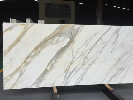 تصویر 1 از سنگ مرمریت کرم شاهرود با استحکام بالا و جلوه مدرن